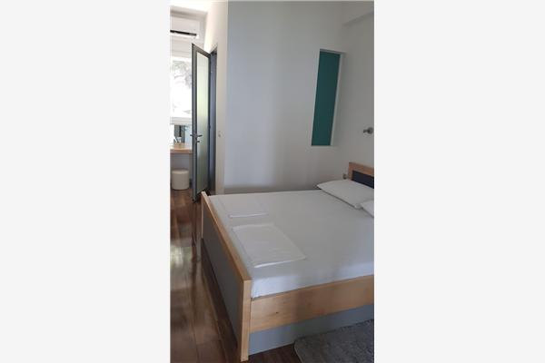 House K1, for 16 persons