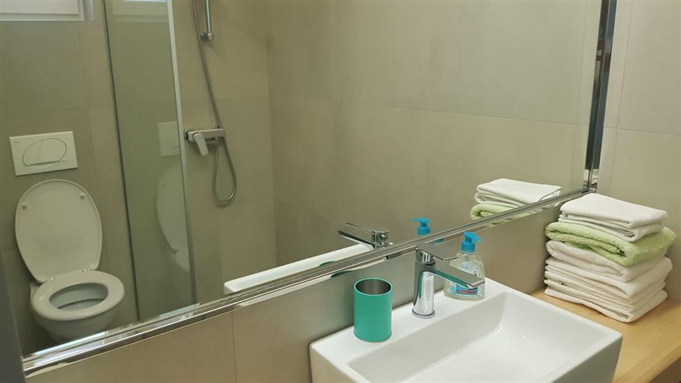 House K1, for 16 persons