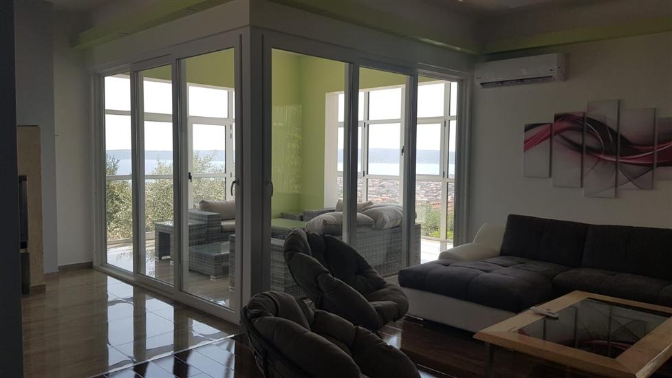 House K1, for 16 persons