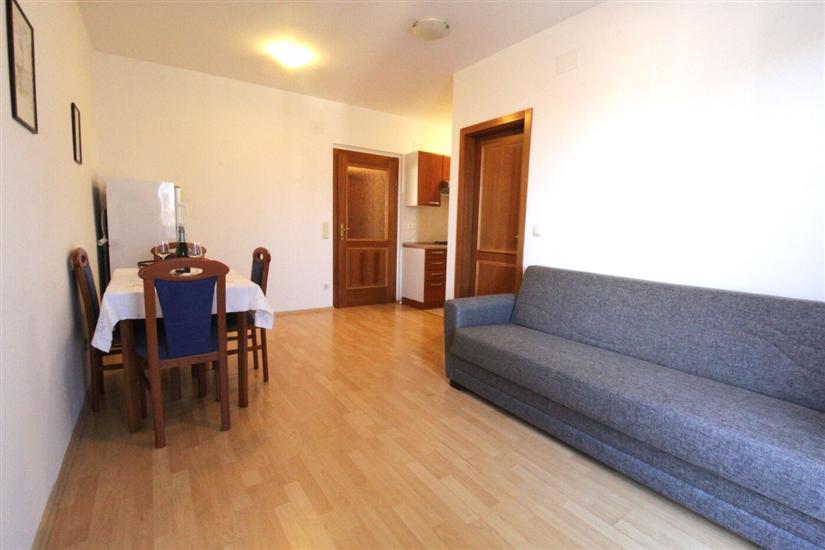 Apartment A1, for 5 persons