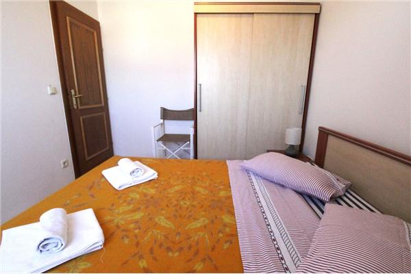 Apartment A1, for 5 persons