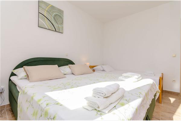 Apartment A2, for 3 persons