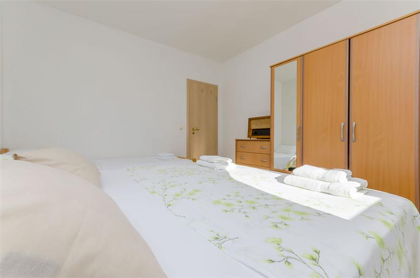 Apartment A2, for 3 persons