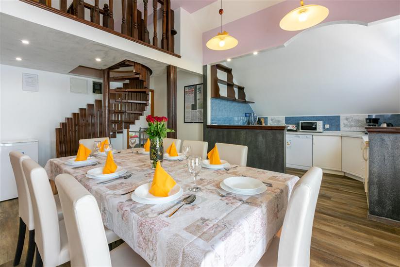 Apartment A3, for 6 persons