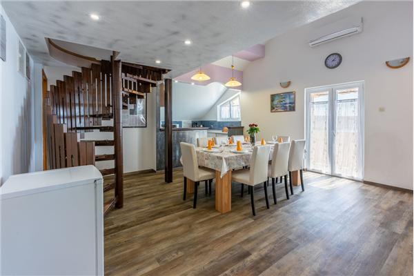 Apartment A3, for 6 persons