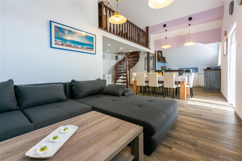 Apartment A3, for 6 persons