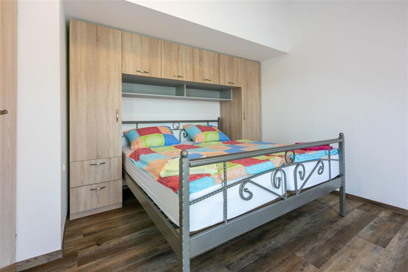 Apartment A3, for 6 persons