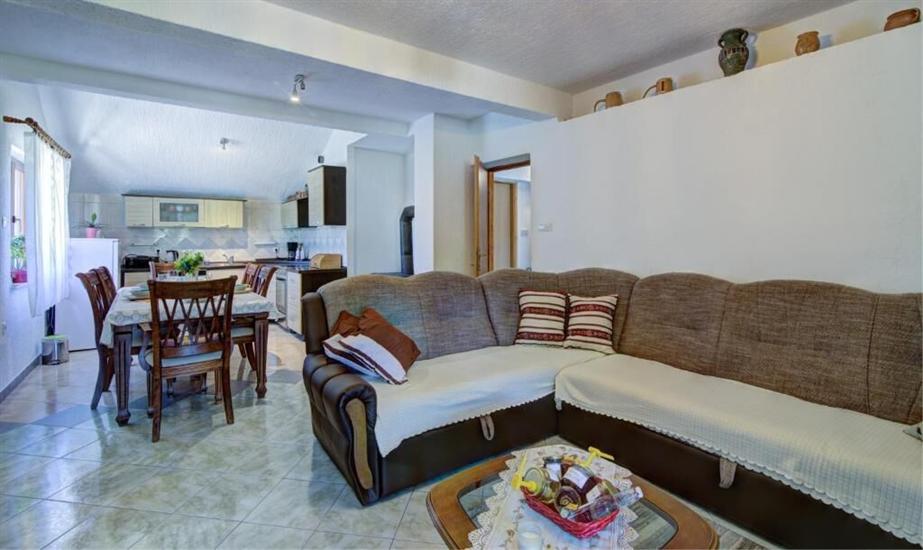 Apartment A1, for 8 persons