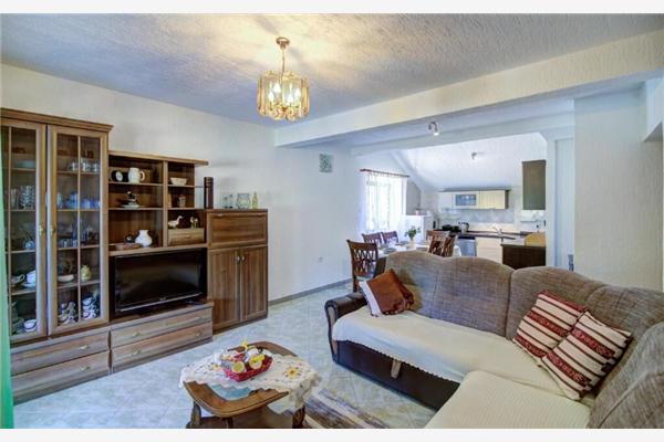 Apartment A1, for 8 persons