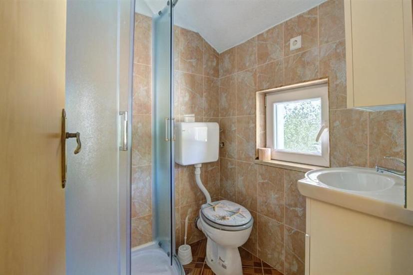 Apartment A1, for 8 persons