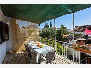 Beachfront accommodation Sibenik Riviera,BookZlatkoFrom 114 €