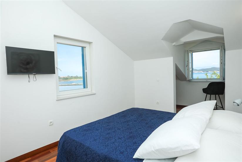 Apartment A1, for 8 persons