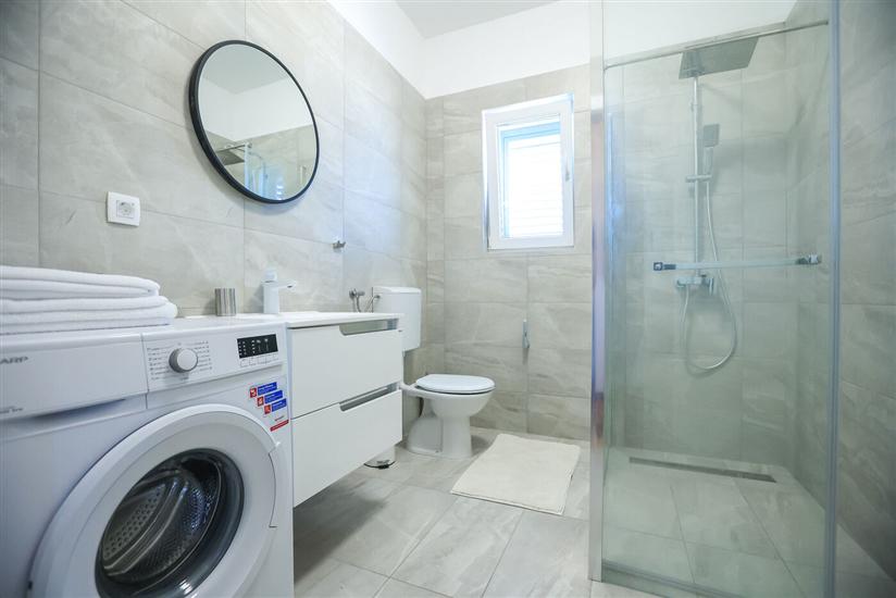 Apartment A1, for 8 persons