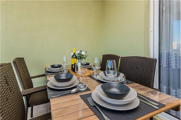 Apartment A2, for 6 persons