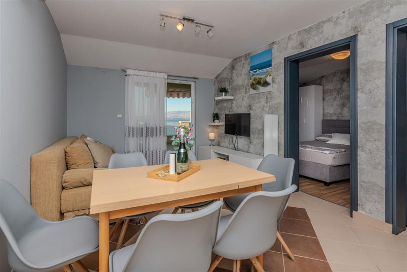 Apartment A2, for 6 persons