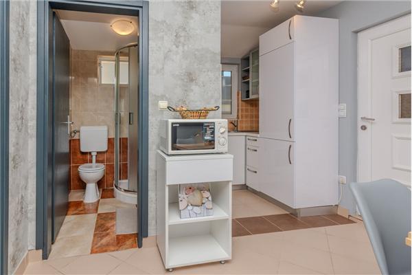 Apartment A2, for 6 persons