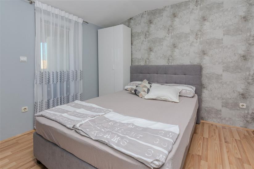 Apartment A2, for 6 persons