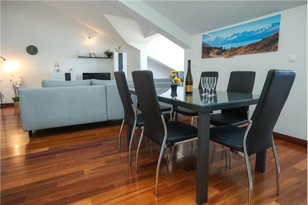 Apartment A2, for 6 persons