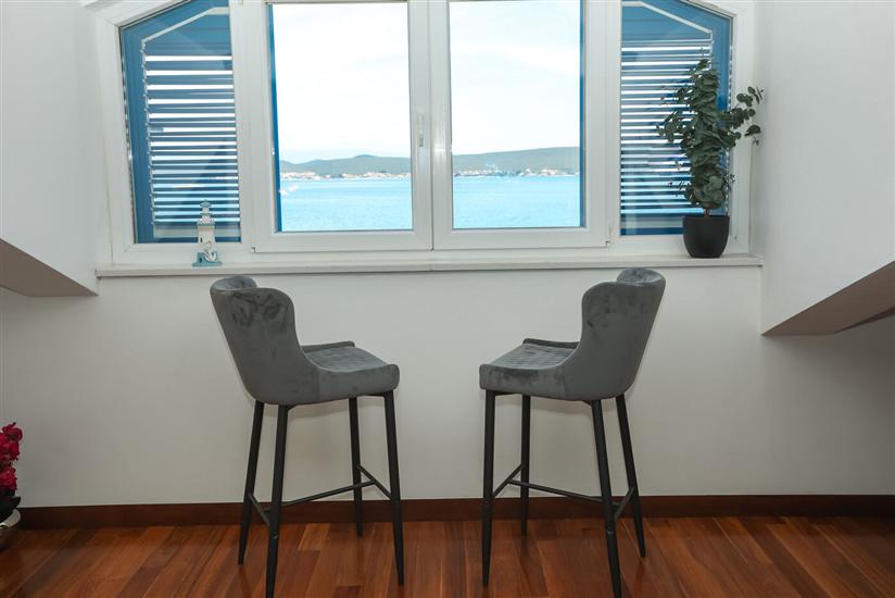 Apartment A2, for 6 persons