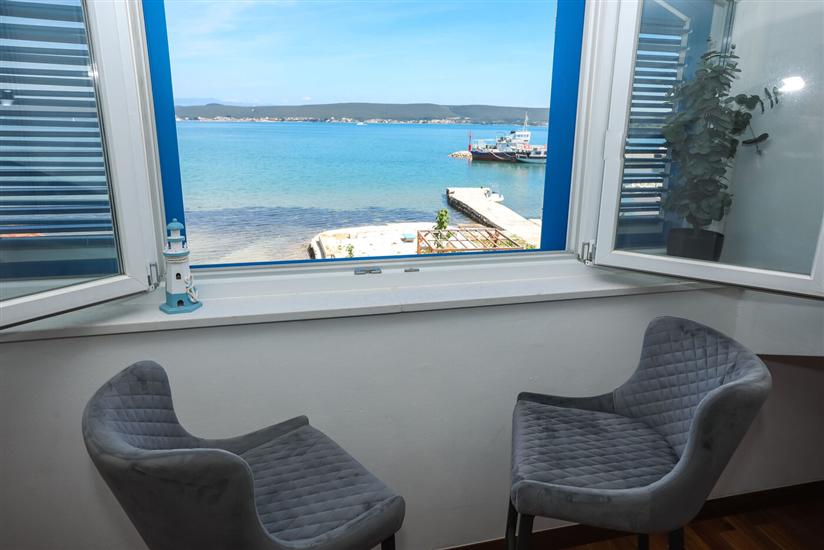 Apartment A2, for 6 persons