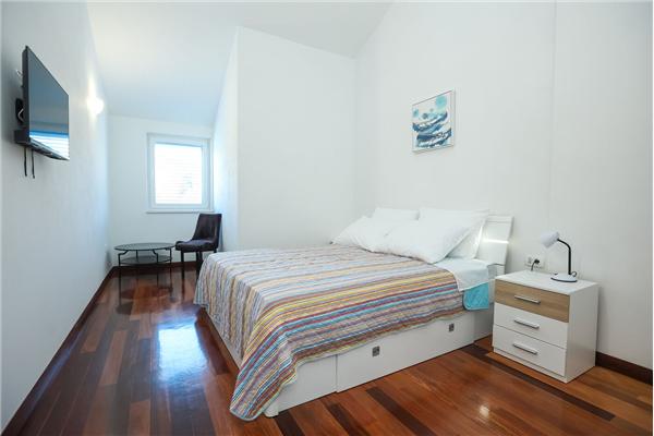 Apartment A2, for 6 persons