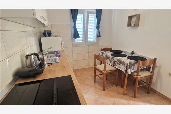 Apartment A4, for 3 persons