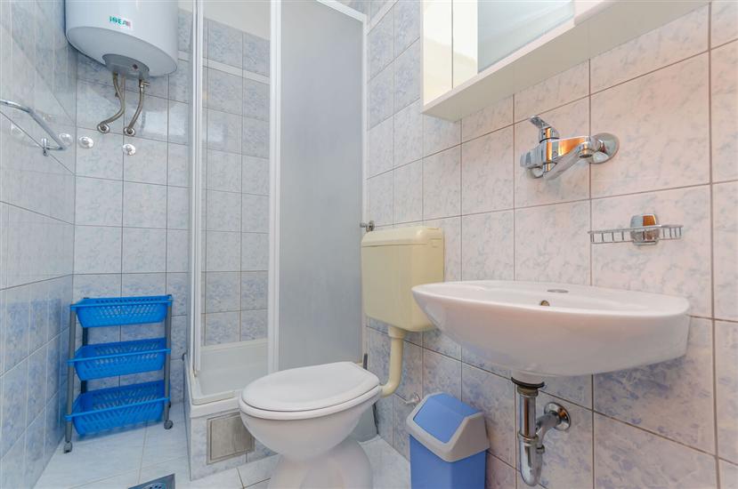 Apartment A2, for 3 persons