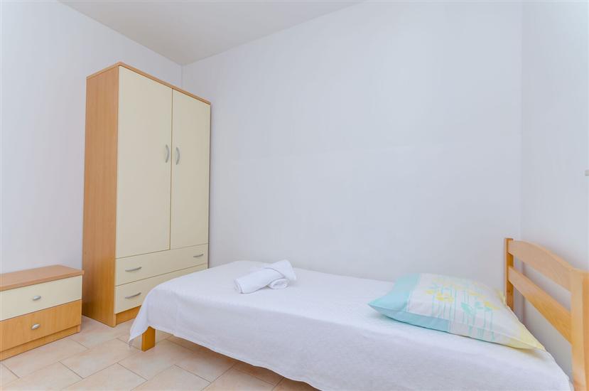 Apartment A4, for 5 persons