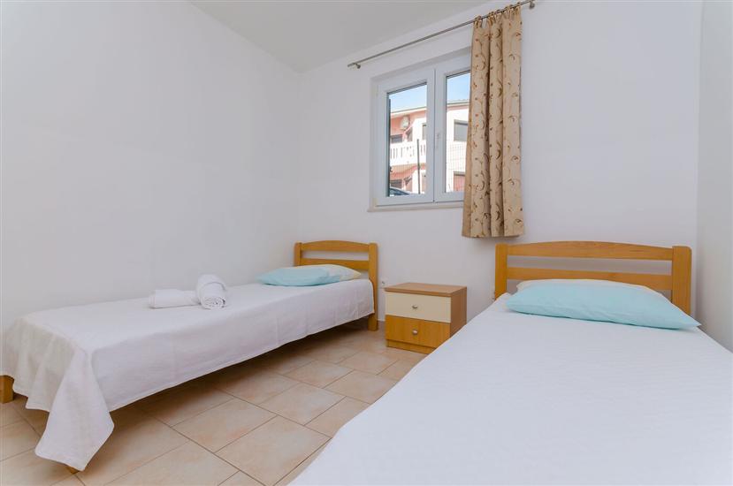 Apartment A4, for 5 persons