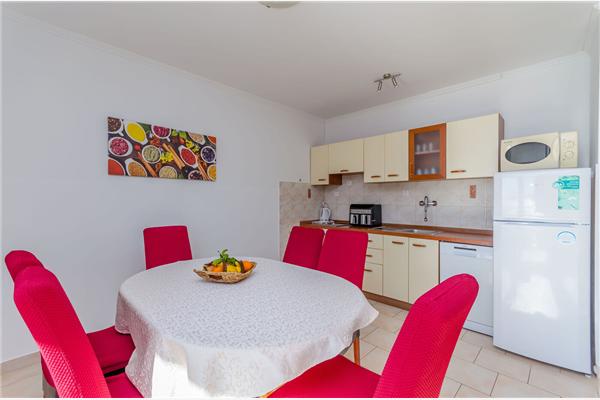 Apartment A4, for 5 persons