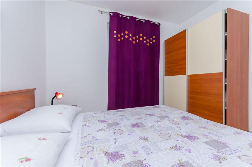 Apartment A4, for 5 persons