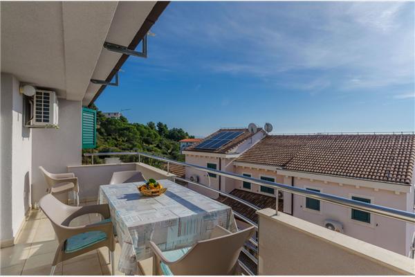 Apartment A5, for 5 persons