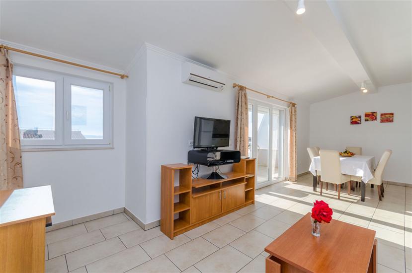 Apartment A5, for 5 persons