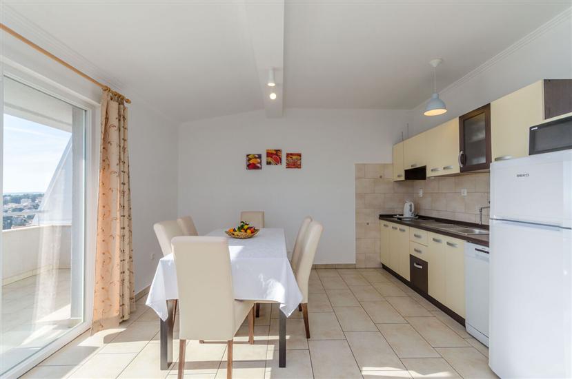 Apartment A5, for 5 persons