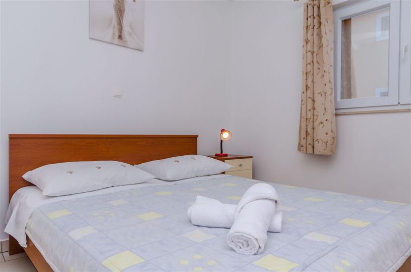 Apartment A5, for 5 persons