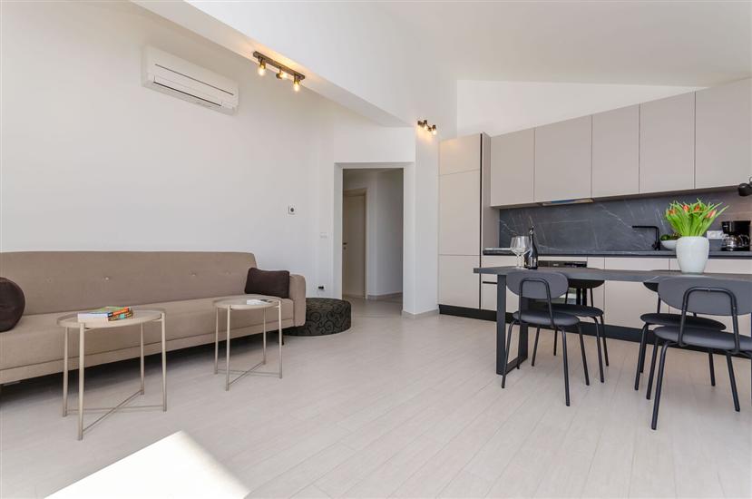 Apartment A2, for 5 persons