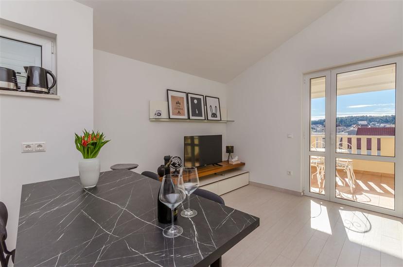 Apartment A2, for 5 persons