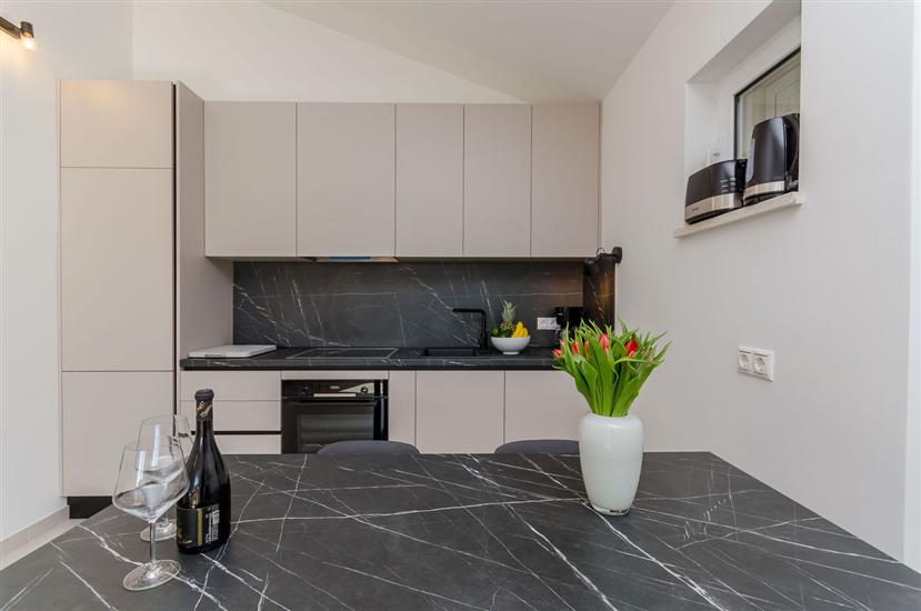 Apartment A2, for 5 persons