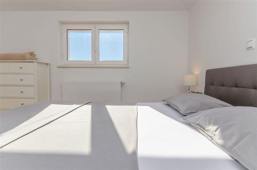 Apartment A2, for 5 persons