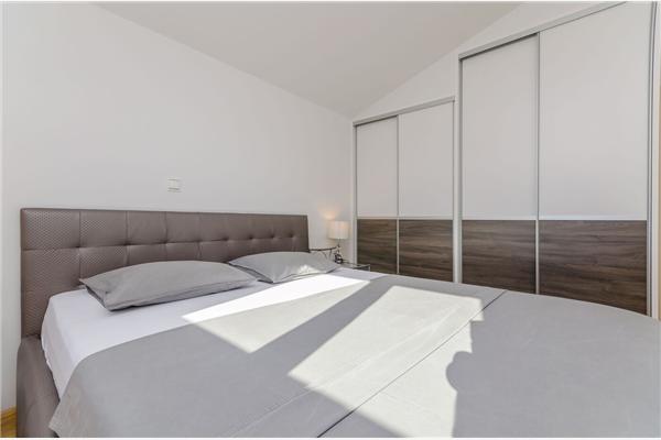 Apartment A2, for 5 persons