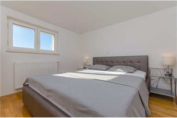 Apartment A2, for 5 persons