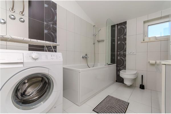 Apartment A2, for 5 persons