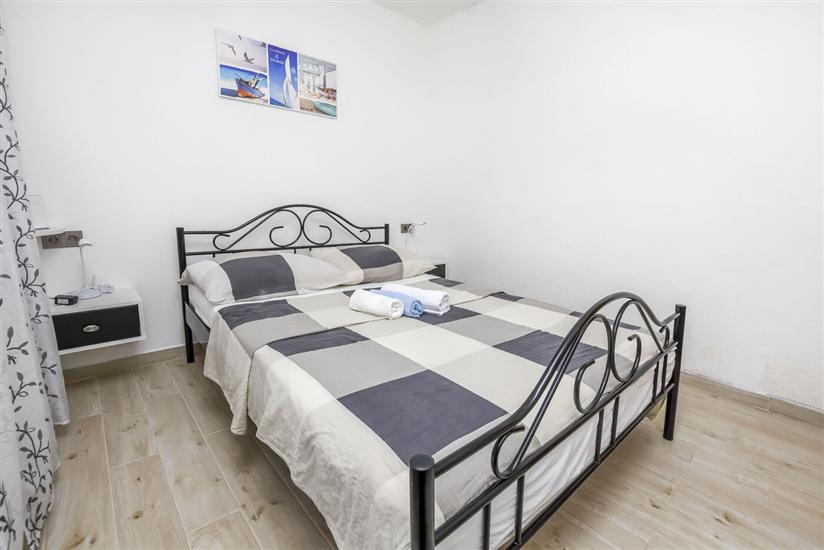 House K1, for 10 persons