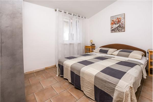 House K1, for 10 persons