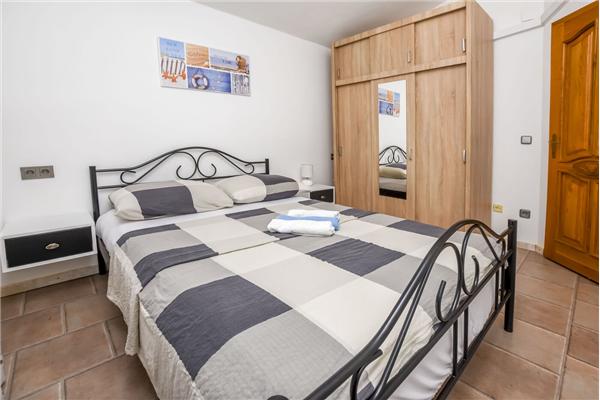 House K1, for 10 persons