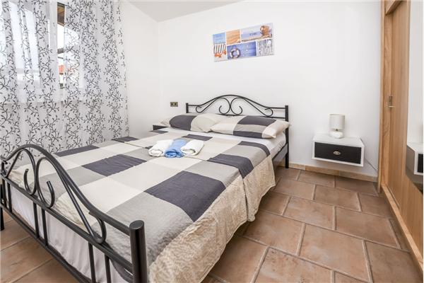 House K1, for 10 persons