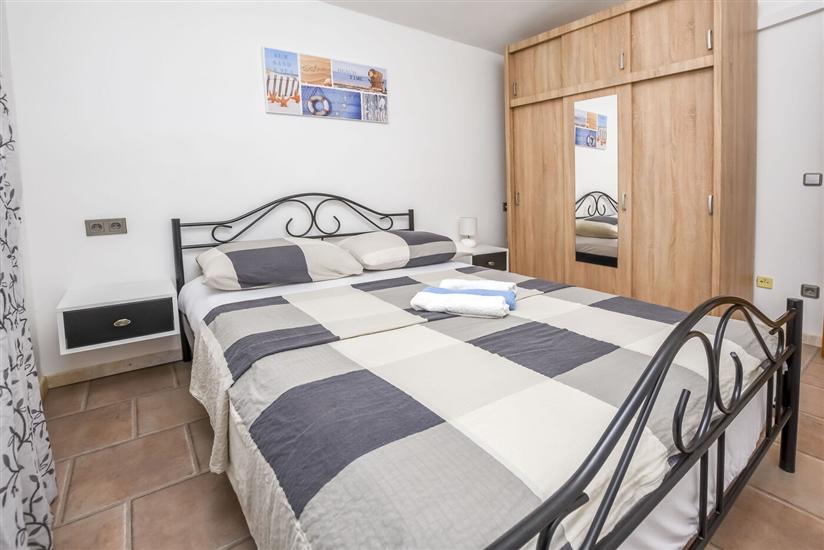 House K1, for 10 persons