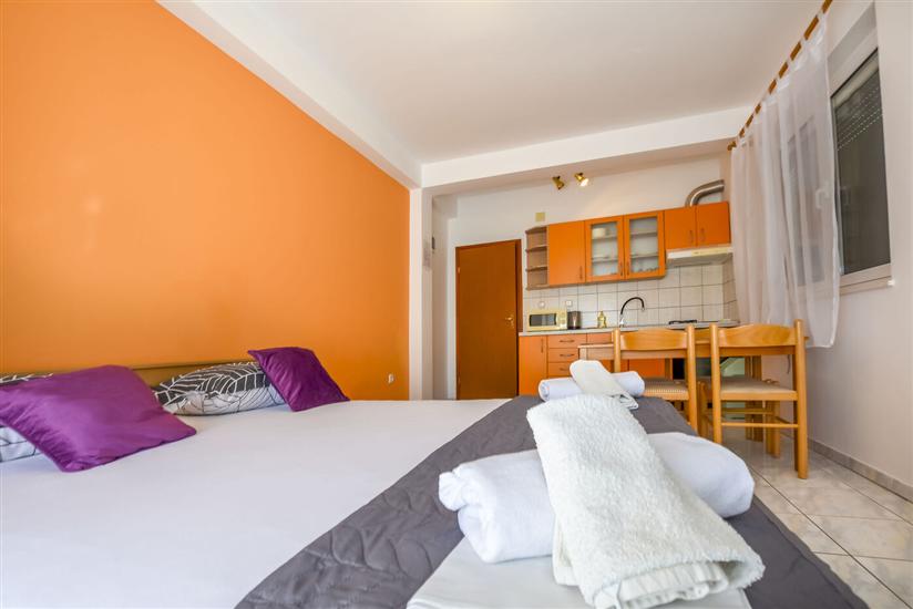 Apartment A6, for 4 persons