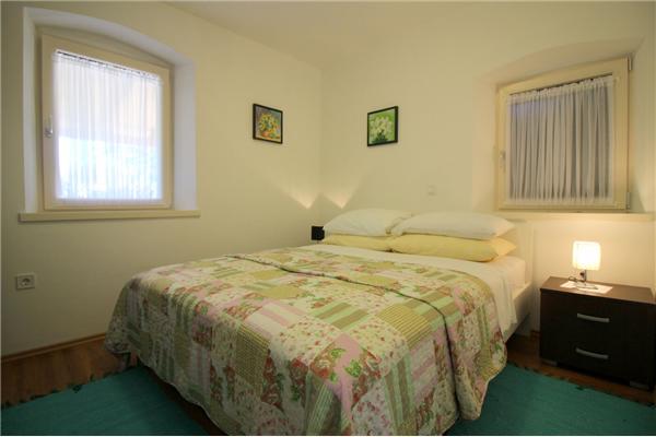 House K1, for 12 persons