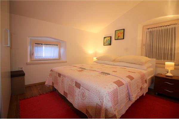 House K1, for 12 persons